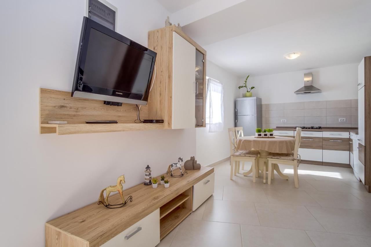 Apartment Angela Cunski ภายนอก รูปภาพ